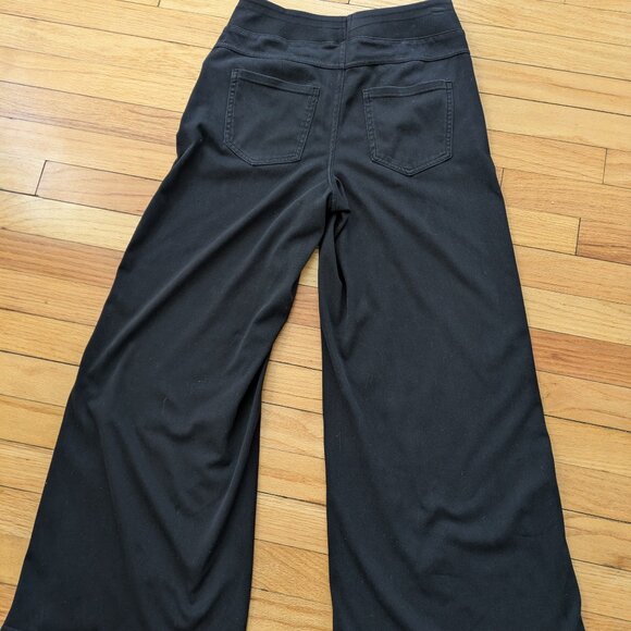 Halara Magic High Waisted Black Jeans - Picture 2 of 10